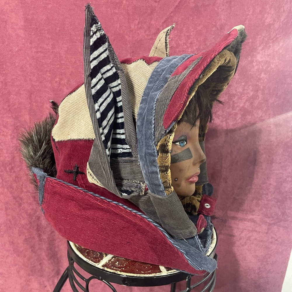 Custom cowl hood